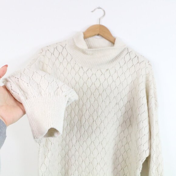 *Wonderly Cream Open Knit Long Sleeve Turtleneck - Picture 4 of 6